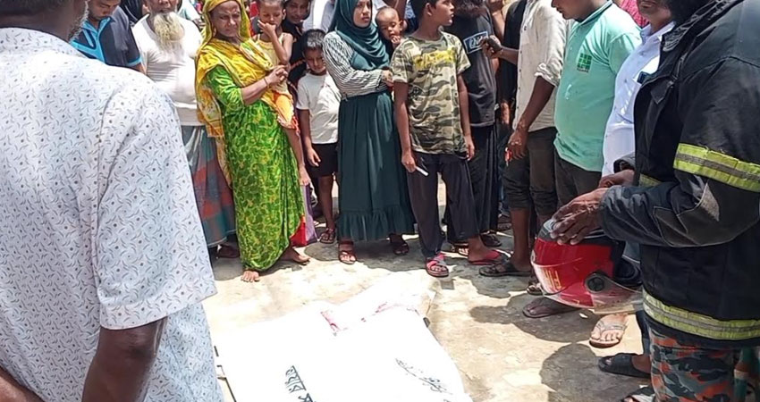 বিরামপুরে ট্রাকের নিচে পিষ্ট হয়ে নারী ও শিশুর মৃত্যু