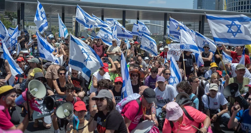 যুদ্ধবিরতি ও জিম্মি উদ্ধারের দাবিতে ইসরাইলজুড়ে বিক্ষোভ