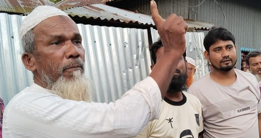 আলফাডাঙ্গায় মেম্বার প্রার্থী গ্রেপ্তার, স্থানীয়দের প্রতিবাদ