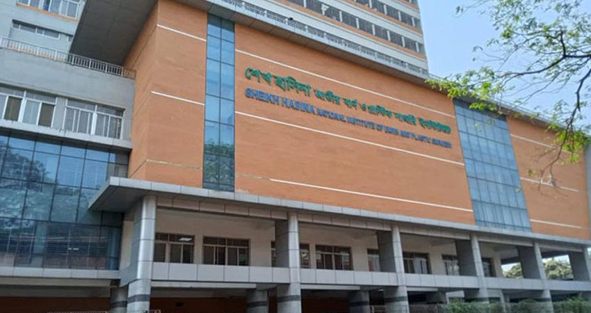 গেন্ডারিয়ায় ট্রান্সফরমার বিস্ফোরণে একই পরিবারের তিনজন দগ্ধ