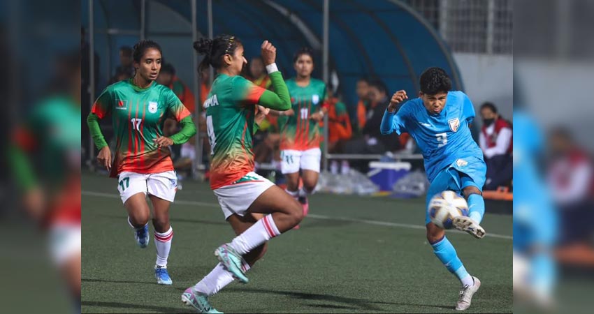 ভারতের কাছে হারের স্বাদ পেল বাঘিনীরা