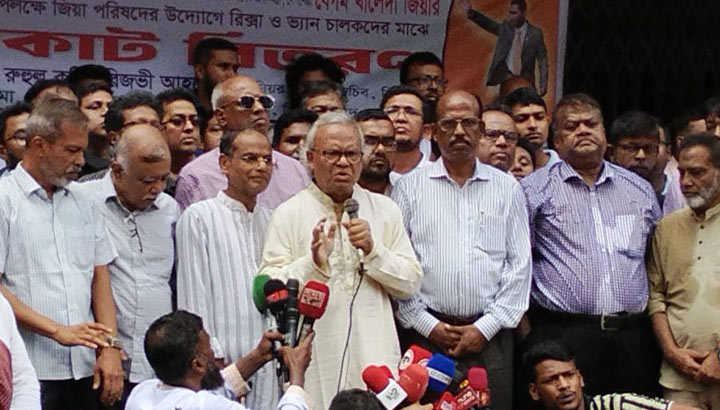 প্রশাসনে ঘাপটি মেরে থাকা ফ্যাসিবাদীরা সুযোগ পেলেই ঝাঁপিয়ে পড়বে : রিজভী