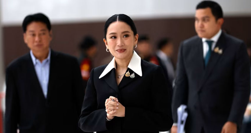 ক্ষমতাচ্যুত হলেন থাইল্যান্ডের প্রধানমন্ত্রী