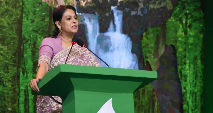 জাহাজভাঙা শিল্প উপকূলের জন্য মারাত্মক হুমকি: পরিবেশ উপদেষ্টা