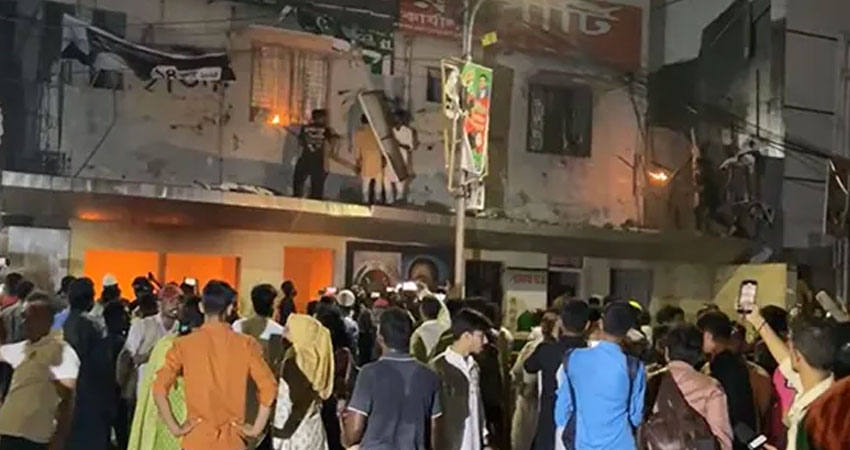 জাতীয় পার্টির কেন্দ্রীয় কার্যালয়ে ফের ভাঙচুর-অগ্নিসংযোগ