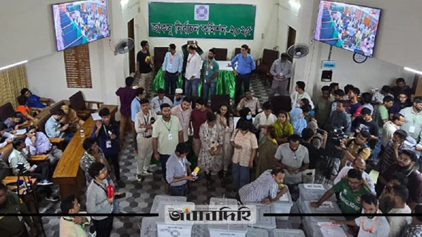 জাকসু নির্বাচন: চলছে তৃতীয় দিনের মতো ভোট গণনা