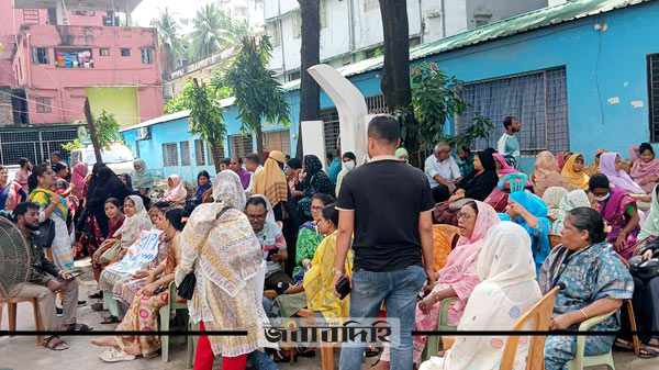 বেতন-ভাতাসহ ৭ দফা দাবিতে এফপিএবি কর্মীদের অবস্থান কর্মসূচি