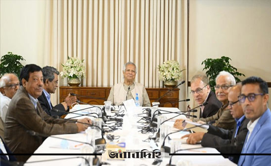 বিকালে ঐকমত্য কমিশনের বৈঠকে থাকবেন প্রধান উপদেষ্টা