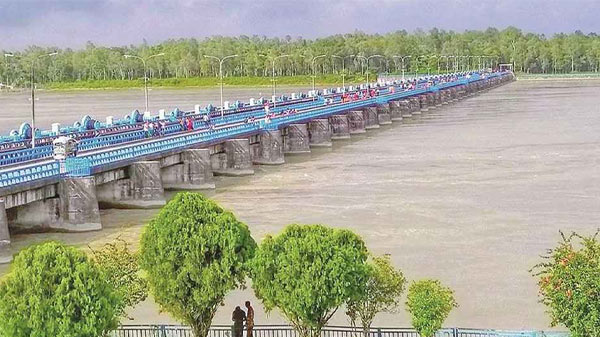 তিস্তার পানি কমায় স্বস্তিতে দুই পাড়ের মানুষ