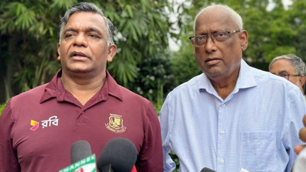 বিসিবি নির্বাচন : পরিচালক পদে মনোনয়ন জমা দিলেন বুলবুল-ফাহিম