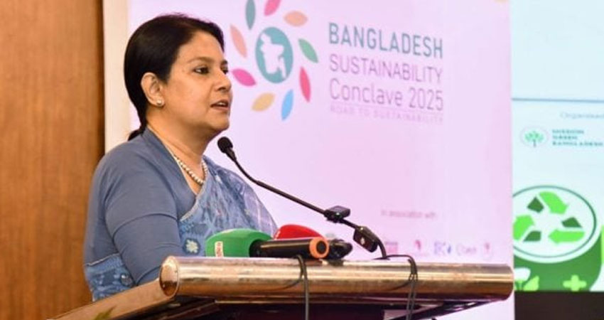 কারা ‘সেফ এক্সিট’ নিতে চান- তা নাহিদকে স্পষ্ট করতে হবে: পরিবেশ উপদেষ্টা