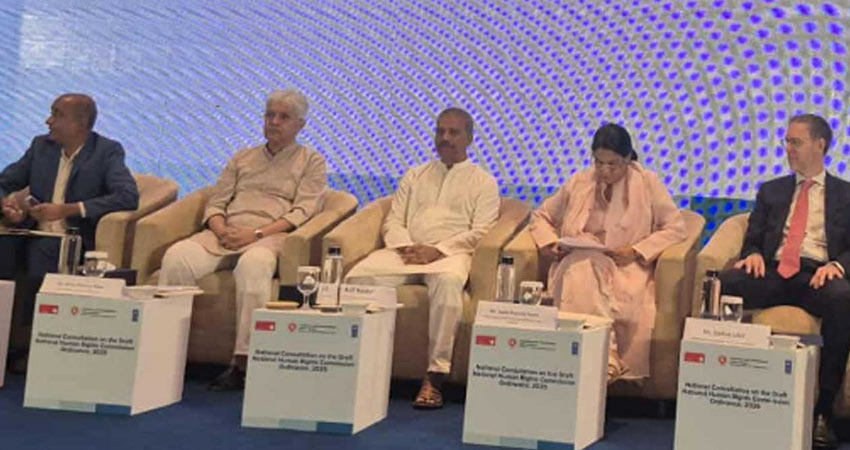 উপদেষ্টা হিসেবে আমাদের সেফ এক্সিটের দরকার নেই : আসিফ নজরুল