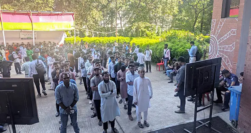 চাকসু নির্বাচন চার ঘণ্টায় ভোট পড়ল কত