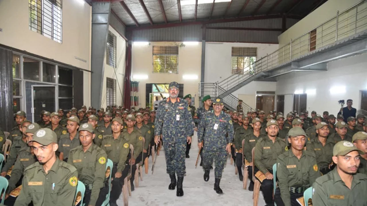 পার্বত্য অঞ্চলে আইনশৃঙ্খলা ও টেকসই পরিবেশ রক্ষায় আনসারের অবিচল অঙ্গীকার