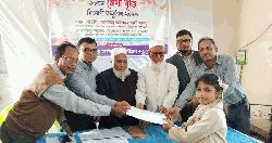 ছাতকে শিক্ষার্থীদের মাঝে নগদ অর্থ ও সনদ বিতরণ